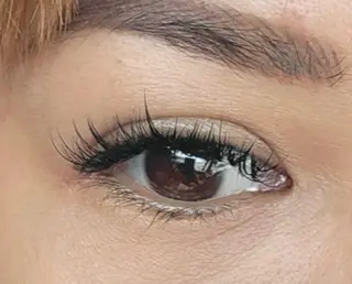 マツエク・マツパ Re Art  Salon/Studio所属・REArtSalon レアートサロンのマツエク・マツパデザイン