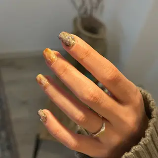 ネイル 白垣 月の眉毛・アイブロウイメージ