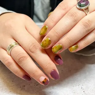 ショート 渋谷　Laugh 8301のネイルデザイン