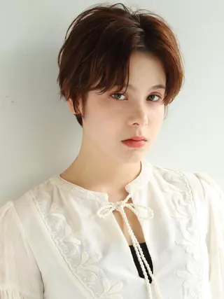 ショート カラー conne&riri所属・MAYU 💚森下のヘアスタイル