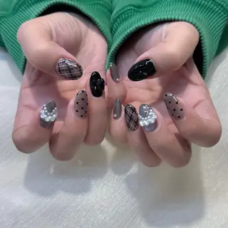 ネイル 新井 ひなののネイルデザイン