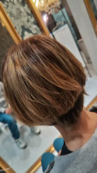 カラー yas骨格修正カット ヤス派手神美容師のヘアスタイル