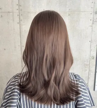 セミロング カラー 🌷横浜/レイヤー /艶カラー🌷のヘアスタイル