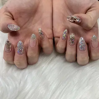 ネイル Sayaka❤️ REBEST京橋のネイルデザイン