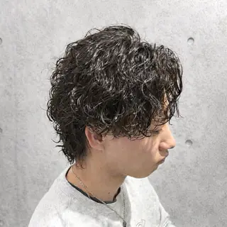 メンズ メンズ特化/ツイスパ /波巻き/大塩恭平のヘアスタイル