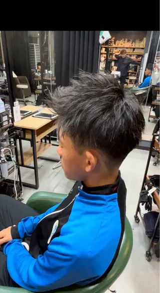 ショート メンズ archange 齋藤旭冶／川口のヘアスタイル