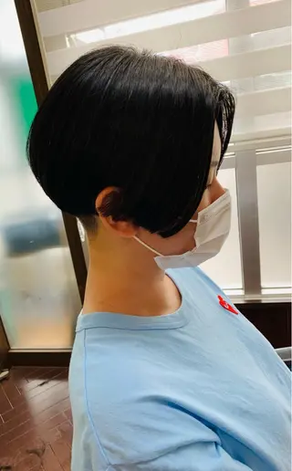 ショート 吉田 朱理のヘアスタイル