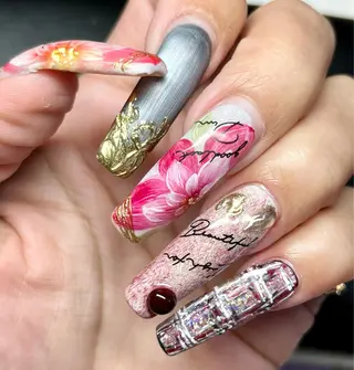 ロング ネイル まり りぃ〜んのネイルデザイン