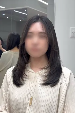 ミディアム カラー パーマ ヘアアレンジ パク・ボミン小野リエ 韓国ハーフ🦊のヘアスタイル