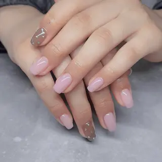 ネイル Momo🍑 【パラジェル取扱店】のネイルデザイン