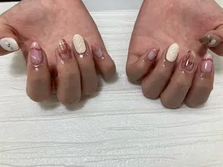 ネイル MAXKELLY 大阪・梅田店所属・徳田 亜衣佳のネイルデザイン