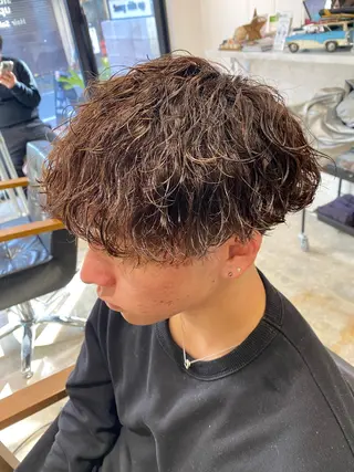 パーマ メンズ 🌴パーマオタク🌴 長谷川　諒佑🌈のヘアスタイル
