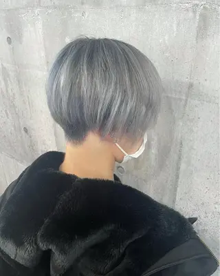 カラー _WHITE 浜松 店長 もえかのヘアスタイル