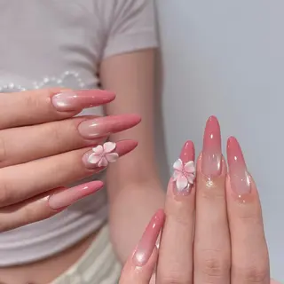 ネイル J&C Nail Salon吉祥寺所属・Yu  Ki ネイルのネイルデザイン