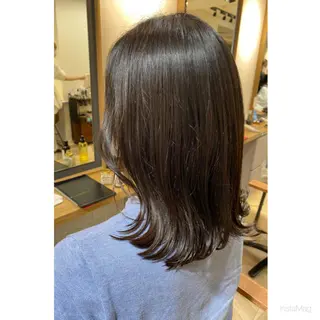 セミロング 岩間 香純のヘアスタイル