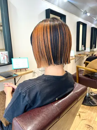 ショート カラー 地毛風ストレート ミニボブ🌷江梨🍎のヘアスタイル