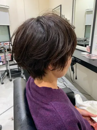 ショート 喜友名 泉樹のヘアスタイル