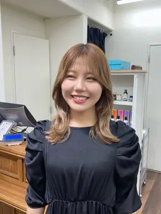 ミディアム カラー ウルフ/レイヤー /髪質改善　ナユタのヘアスタイル