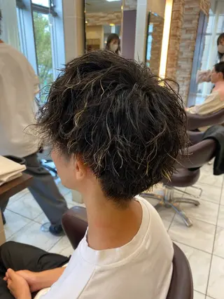 メンズ ⭐️透明感カラー/ パーマ⭐️宮野翔のヘアスタイル