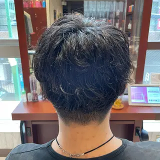 ショート パーマ メンズ ツイスパ/メンズ特化 🦋𝑺𝑶𝑵𝑬のヘアスタイル