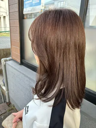 ミディアム カラー 亀山 来未のヘアスタイル