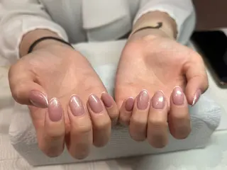 ネイル Roy 心斎橋店所属・Roy 心斎橋 IINUMAのネイルデザイン