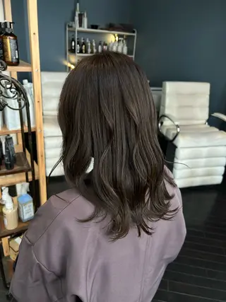 ミディアム 樽川 紗月のヘアスタイル