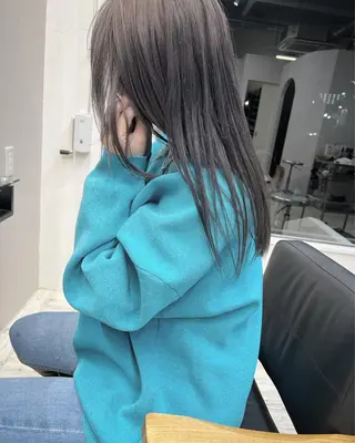 セミロング カラー テトネ タカシのヘアスタイル