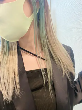 ロング little salt 渋谷店所属・akina＊ブリーチ ♡トレンドヘアのヘアスタイル