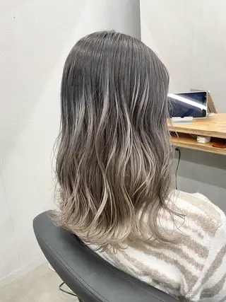 セミロング カラー ひより ／Nのヘアスタイル