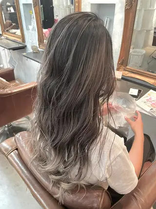 ロング カラー カラーが上手い 辻悠月のヘアスタイル