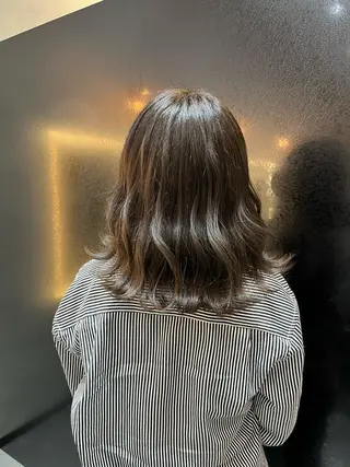 カラー 長尾 みのりのヘアスタイル