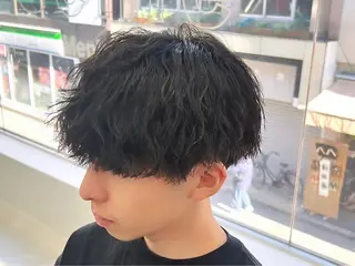 メンズ ウルフ/毛流れ/ アイロン風/AOTOのヘアスタイル