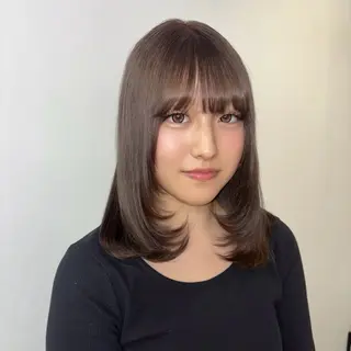 セミロング カラー Ren. 🦋デザインカラーのヘアスタイル