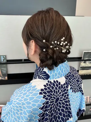 ミディアム ヘアアレンジ 透明感カラー/ レイヤーkotonoのヘアスタイル