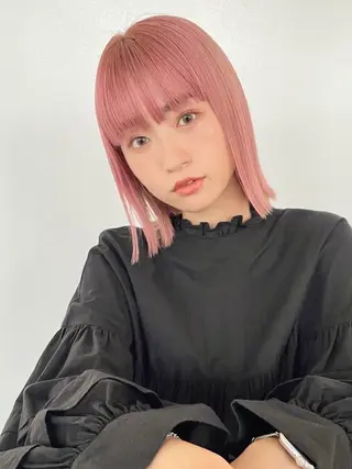 ミディアム 艶髪レイヤー/ ハイトーンKeitaのヘアスタイル