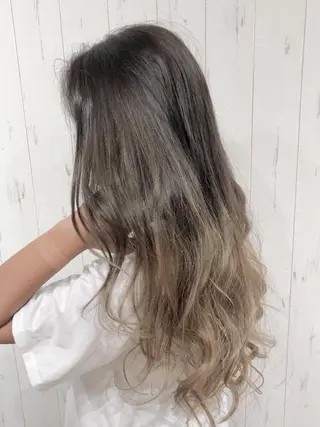 ロング カラー パーマ ヘアアレンジ Device ディバイスのヘアスタイル