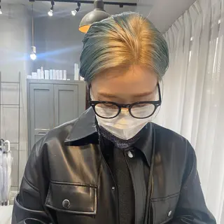 ショート カラー 原田 朱里のヘアスタイル