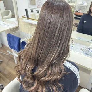 カラー ロング GLOSS❤︎ Harunaのヘアスタイル