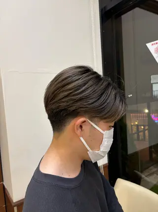 メンズ レブリィゼンコー多摩平の森所属・渡辺将功 メンズカットのヘアスタイル