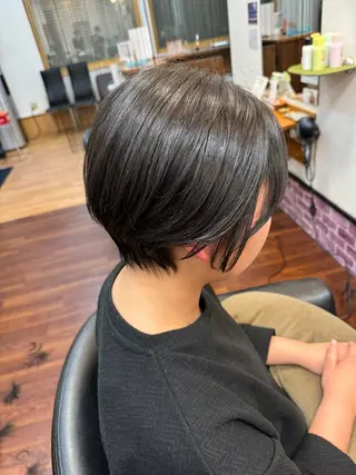 ショート 亀田 未有のヘアスタイル