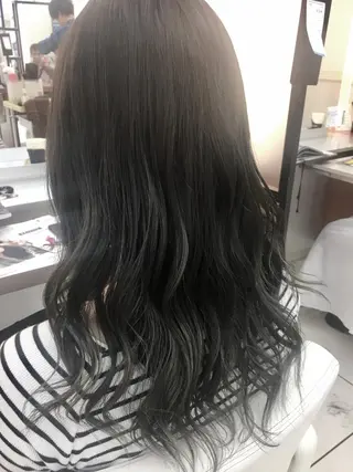 カラー N° jillva ♦️川端裕司♦️のヘアスタイル