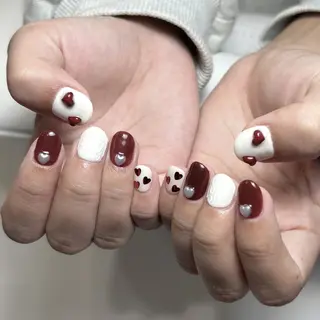 ネイル 福ネイル スタッフのネイルデザイン