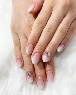 ネイル 渡邊 亜貴のネイルデザイン