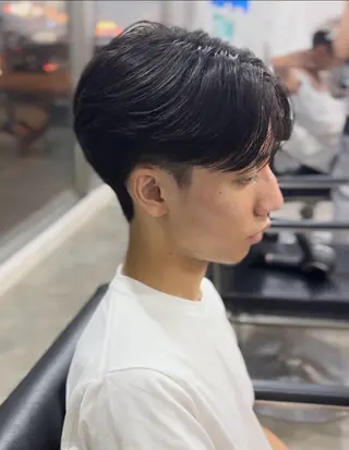 ショート カラー パーマ メンズ 森下 佑大のヘアスタイル