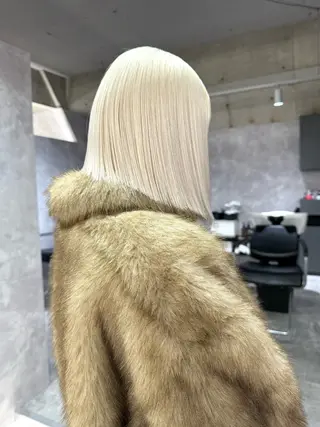 ミディアム カラー 平山 采弥のヘアスタイル