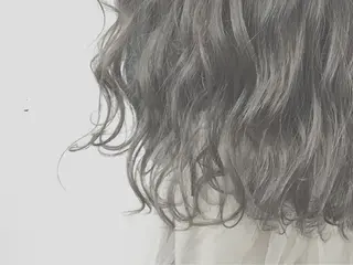 ロング カラー てんま さやかのヘアスタイル