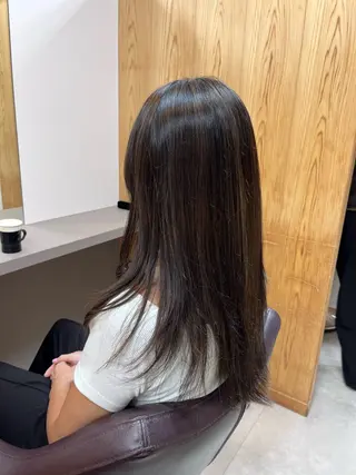 セミロング カラー KIZU 髪質改善 オカルト怪談のヘアスタイル