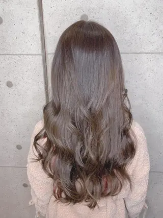 ロング カラー 福森 みずきのヘアスタイル