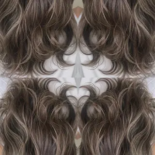 ミディアム カラー パーマ ヘアアレンジ メンズ キッズ ネイル マツエク・マツパ 髪質改善🇰🇷 レイヤーカット/梅田のヘアスタイル